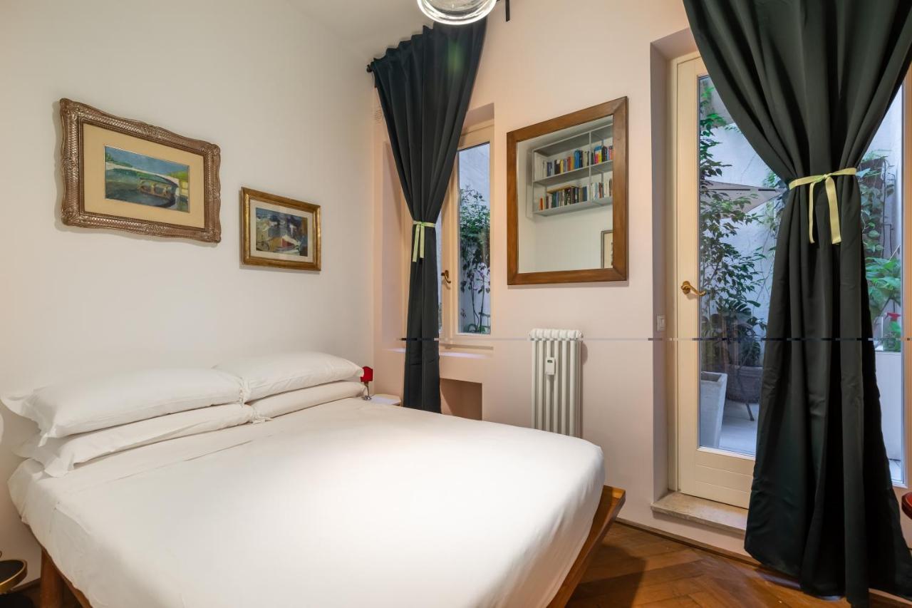 Chic And Style In Historical Via Giulia Apartment Rome Exterior photo